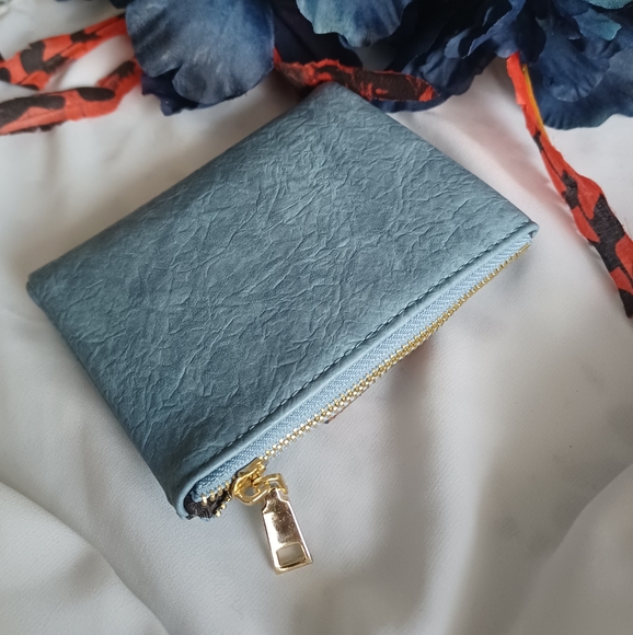 Textured Blue and Brown Mini Wallet - Picture 6 of 14